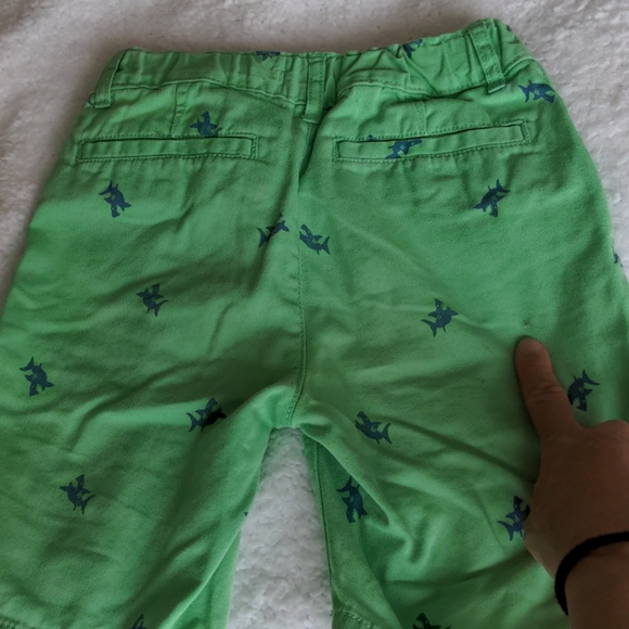 $6/20 Boys short - Picture 5 of 7